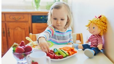Getting your Toddler to Eat Healthy Food - The Nappy Shop